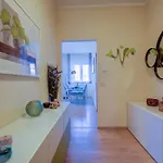 Alelu Classy And Chic Center - Happy Апартаменты
