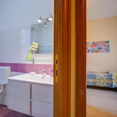Alelu Classy And Chic Stresa Center Apartment With Terrace - Happy Rentals Apartament *
