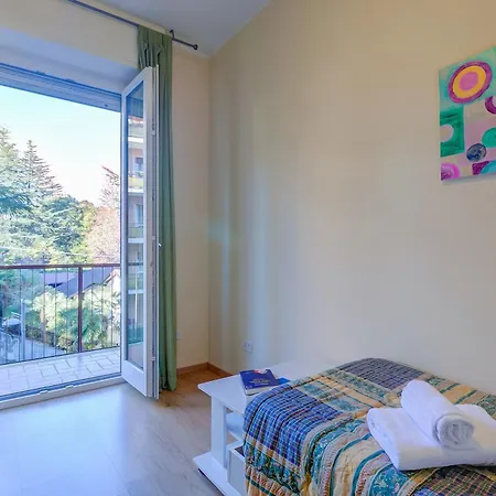 Alelu Classy And Chic Stresa Center Apartment With Terrace - Happy Rentals Apartament *