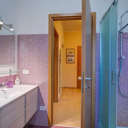 Apartament Alelu Classy And Chic Stresa Center Apartment With Terrace - Happy Rentals