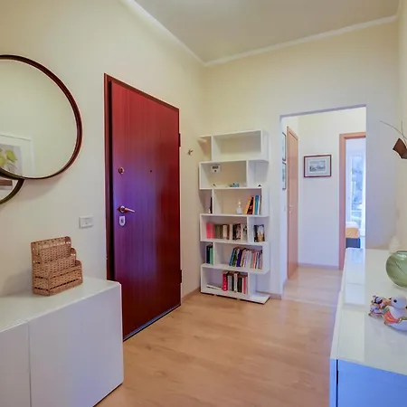 Alelu Classy And Chic Stresa Center Apartment With Terrace - Happy Rentals