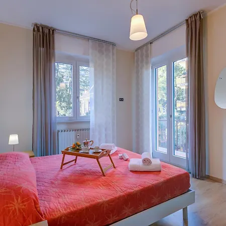 Alelu Classy And Chic Stresa Center Apartment With Terrace - Happy Rentals