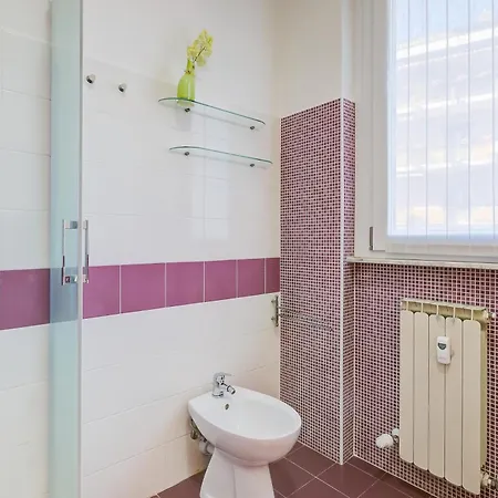 Alelu Classy And Chic Stresa Center Apartment With Terrace - Happy Rentals Apartament *