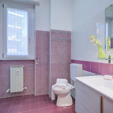 Apartament Alelu Classy And Chic Stresa Center Apartment With Terrace - Happy Rentals *