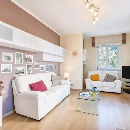 Alelu Classy And Chic Stresa Center Apartment With Terrace - Happy Rentals Apartament