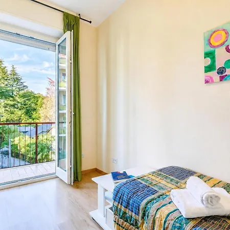 Alelu Classy And Chic Stresa Center Apartment With Terrace - Happy Rentals Apartament *