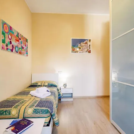 Apartament Alelu Classy And Chic Stresa Center Apartment With Terrace - Happy Rentals *