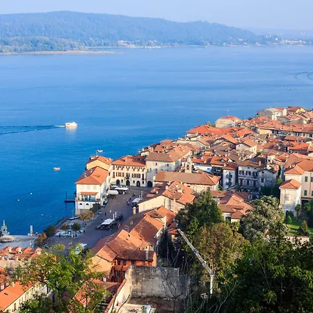 Alelu Classy And Chic Stresa Center Apartment With Terrace - Happy Rentals Stresa