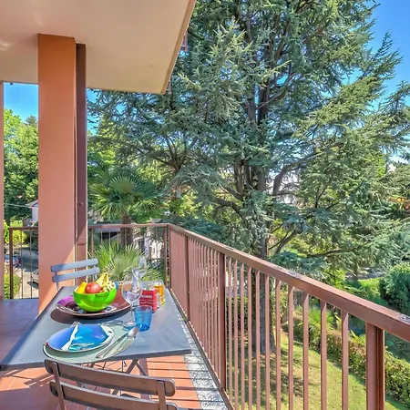 Alelu Classy And Chic Stresa Center Apartment With Terrace - Happy Rentals Apartament *