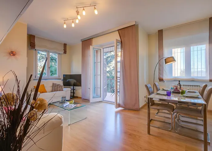 Alelu Classy And Chic Center - Happy Lägenhet *